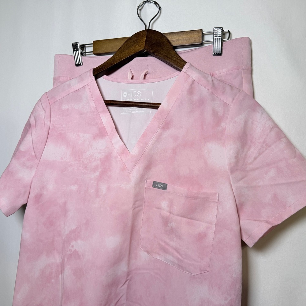 FIGS Technical Collection Pink Cloud Tie Dye Scrub Set Zamora Jogger Womens M
